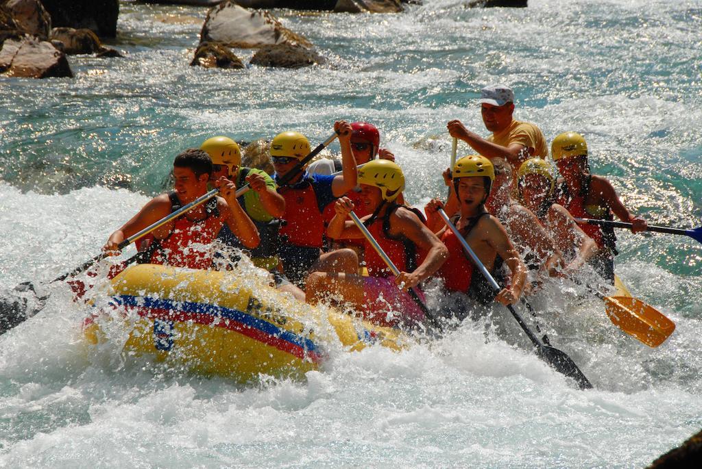 Rafting Center Drina Tara Hotel Bastasi Ngoại thất bức ảnh